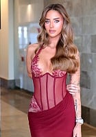 Mia Schem